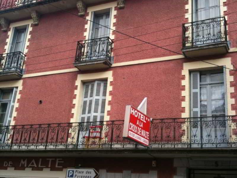 Hotel A La Croix De Malte Lourdes Exterior photo